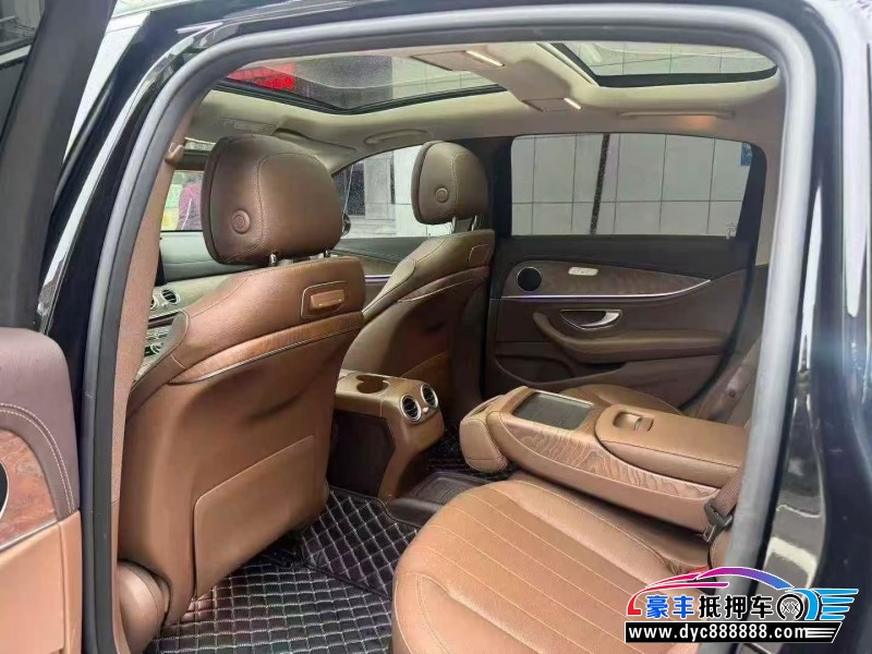 19年奔驰E轿车抵押车出售