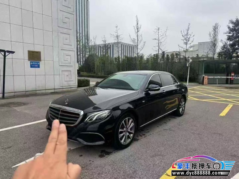 19年奔驰E轿车抵押车出售