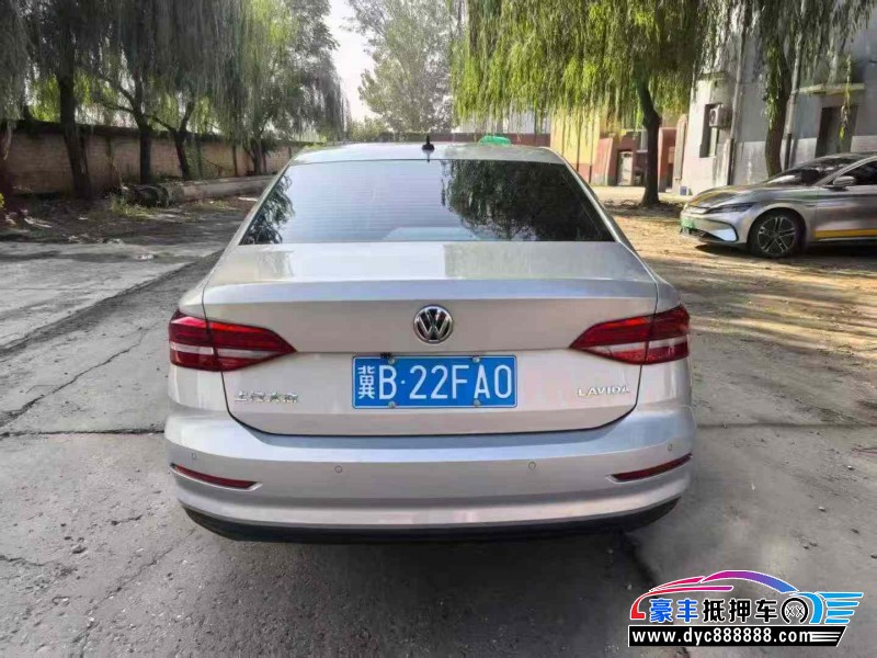20年大众朗逸轿车抵押车出售