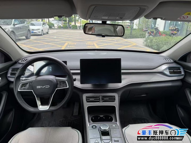 24年比亚迪驱逐舰轿车抵押车出售