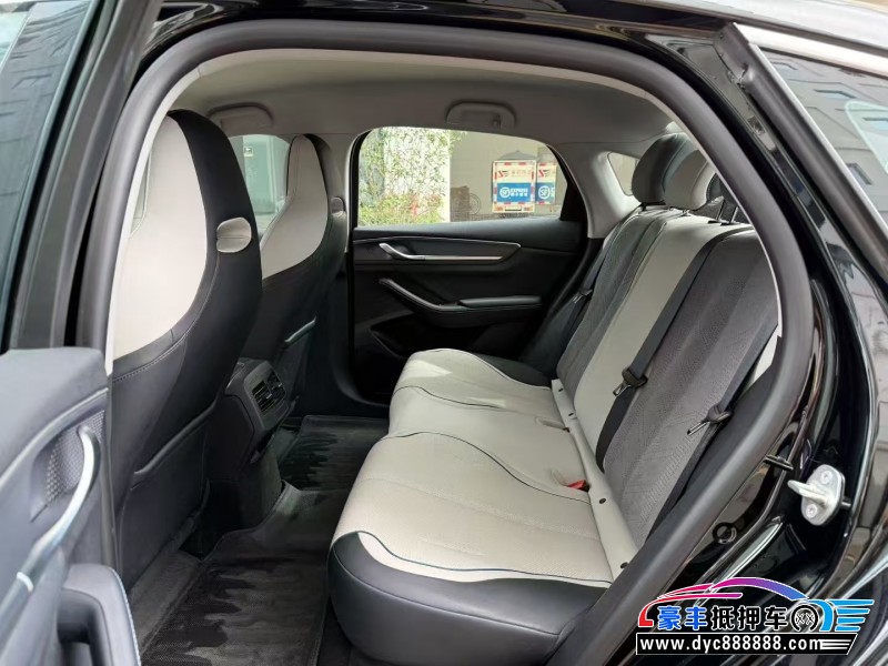 24年比亚迪驱逐舰轿车抵押车出售