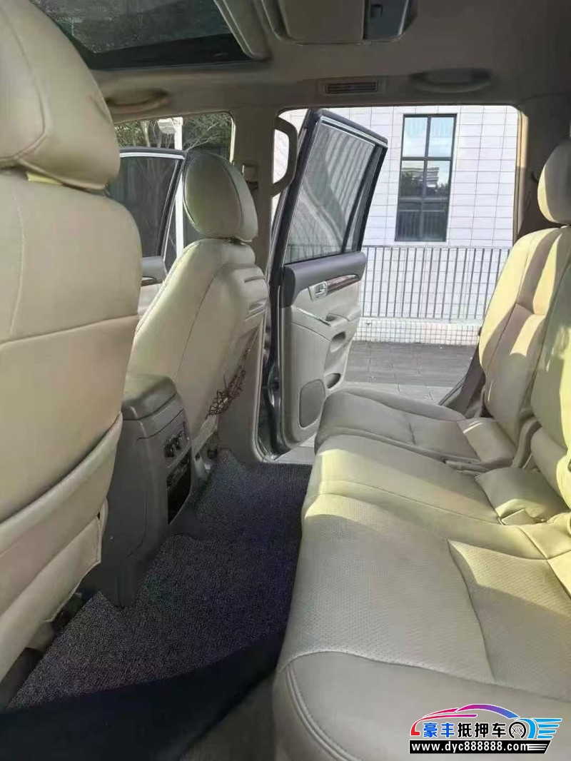 10年丰田普拉多（霸道）轿车抵押车出售