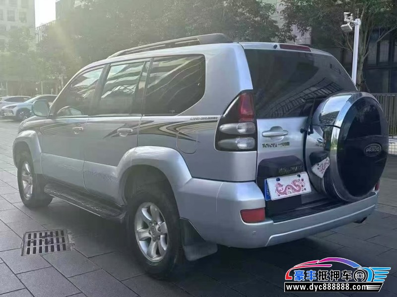 10年丰田普拉多（霸道）轿车抵押车出售