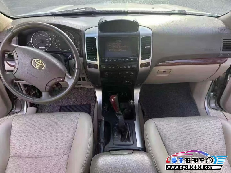 10年丰田普拉多（霸道）轿车抵押车出售