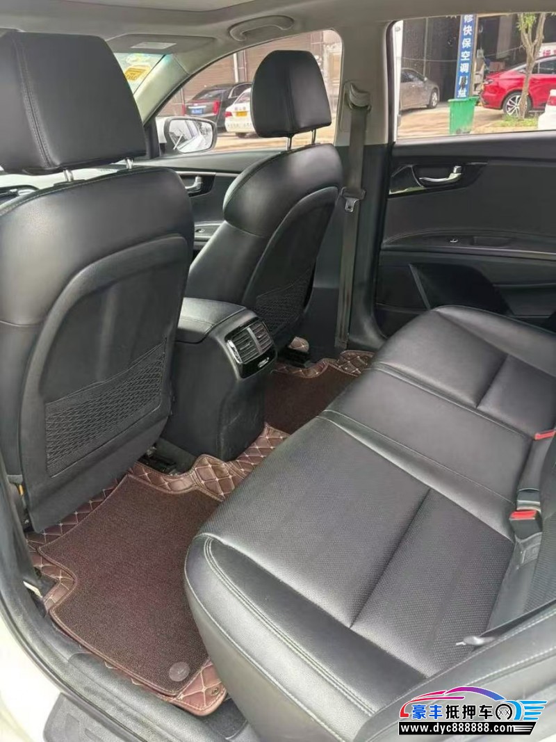 16年起亚K4轿车抵押车出售