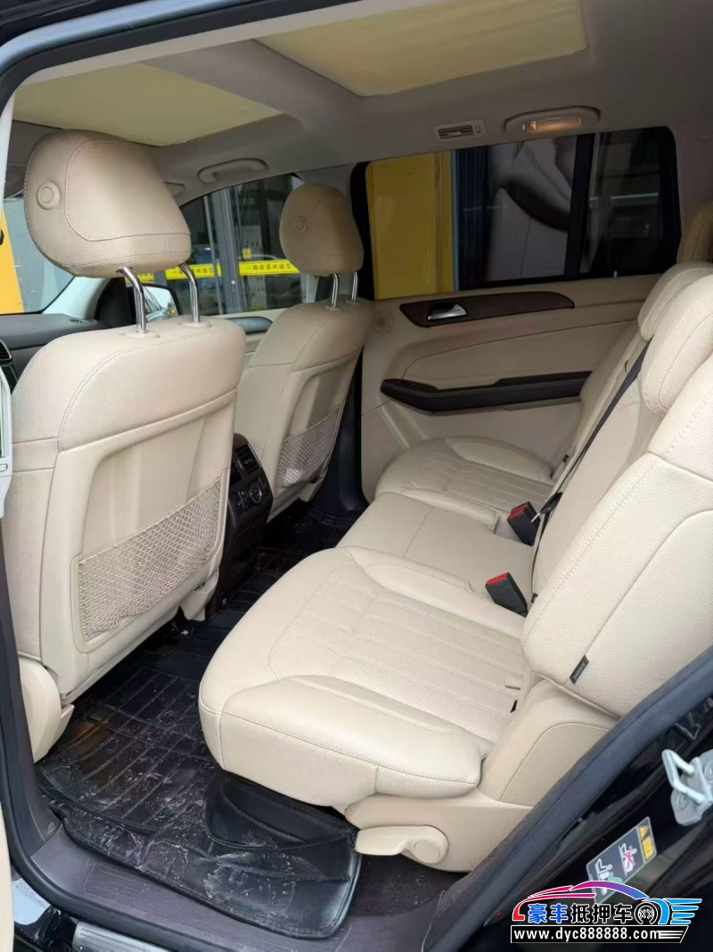 16年奔驰GLSSUV抵押车出售