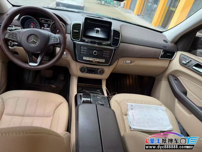 16年奔驰GLSSUV抵押车出售