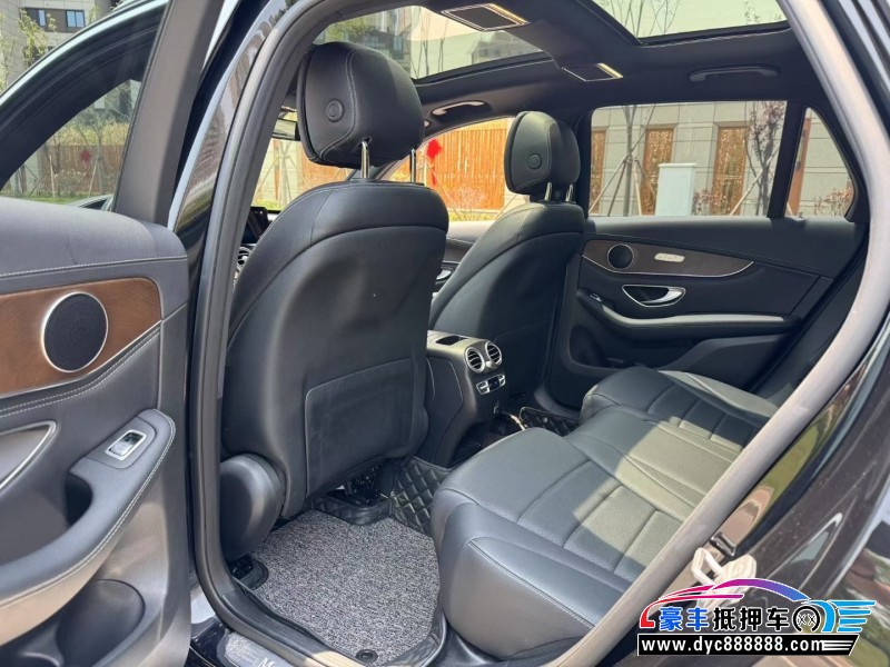 20年奔驰GLCSUV抵押车出售