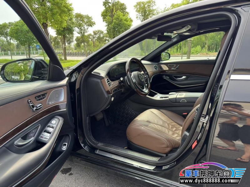 20年奔驰S级轿车抵押车出售