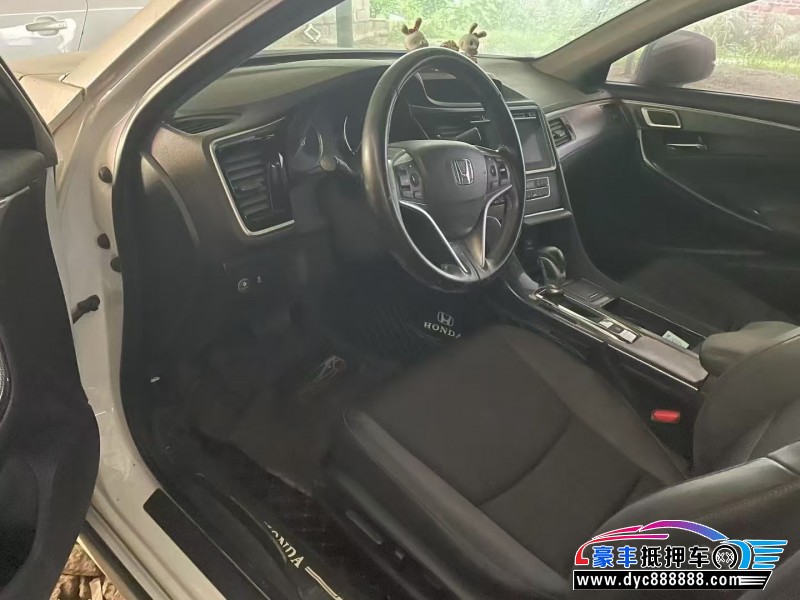 16年本田思铂睿轿车抵押车出售