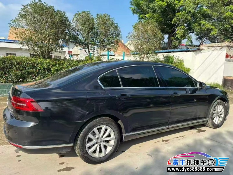 18年大众迈腾轿车抵押车出售