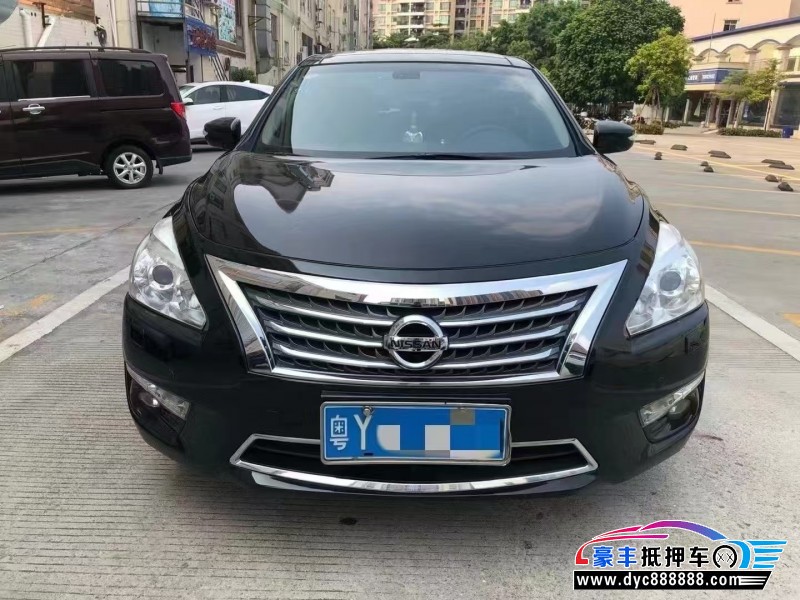 14年日产天籁轿车抵押车出售