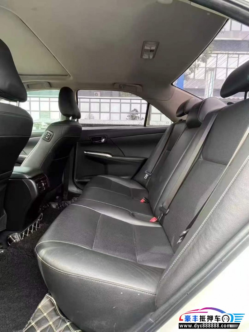 16年丰田凯美瑞轿车抵押车出售