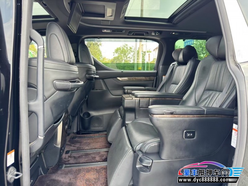 19年丰田威尔法轿车抵押车出售