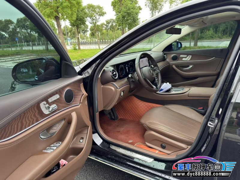 23年奔驰E轿车抵押车出售