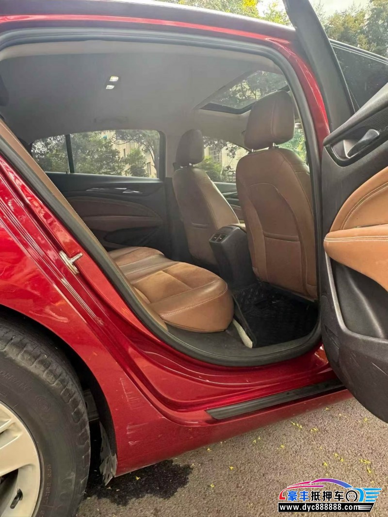 18年别克君威轿车抵押车出售