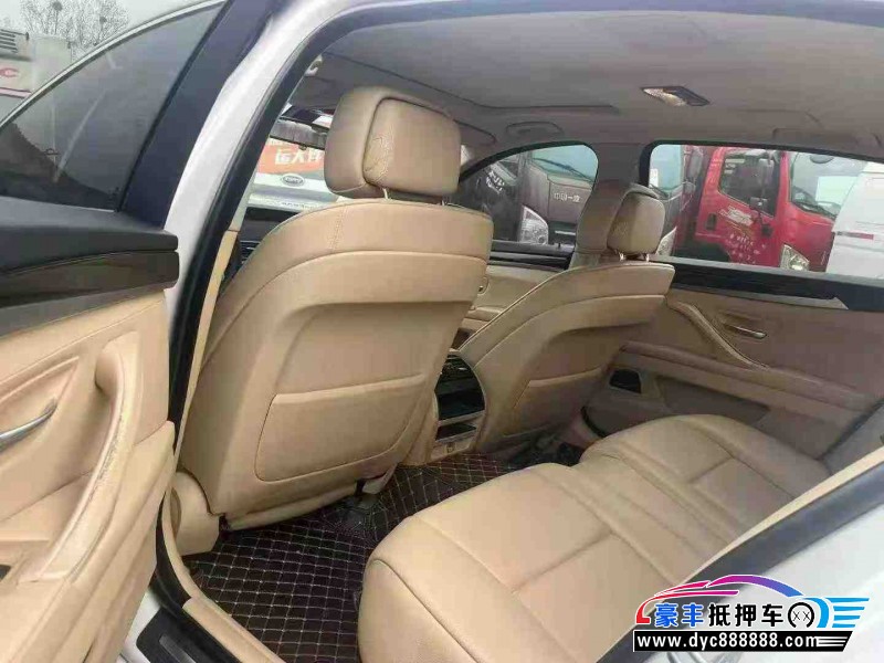 13年宝马5系轿车抵押车出售