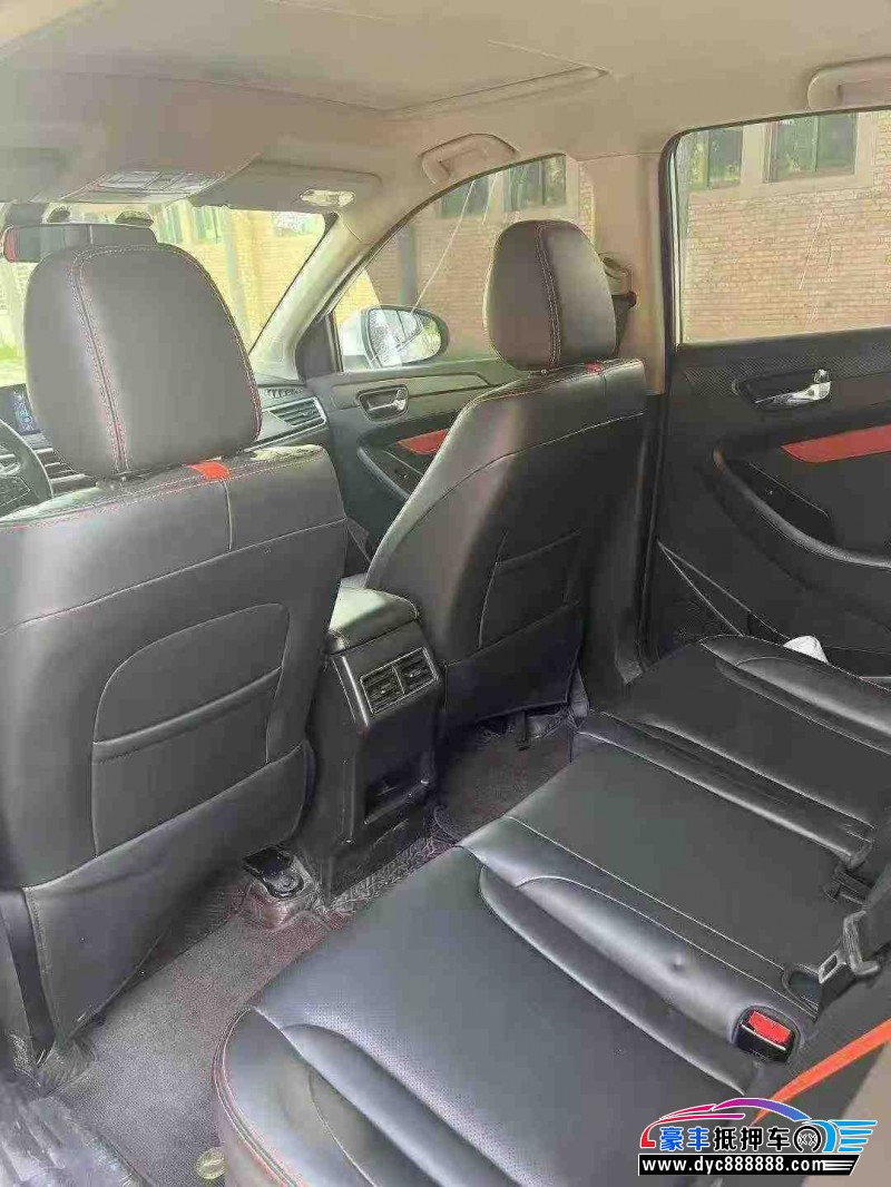 21年东风风光580轿车抵押车出售