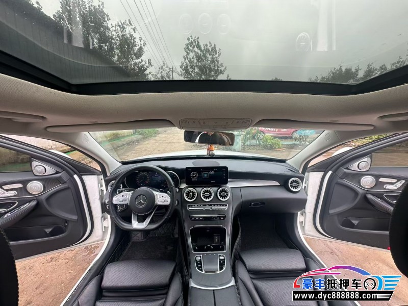 20年奔驰C轿车抵押车出售