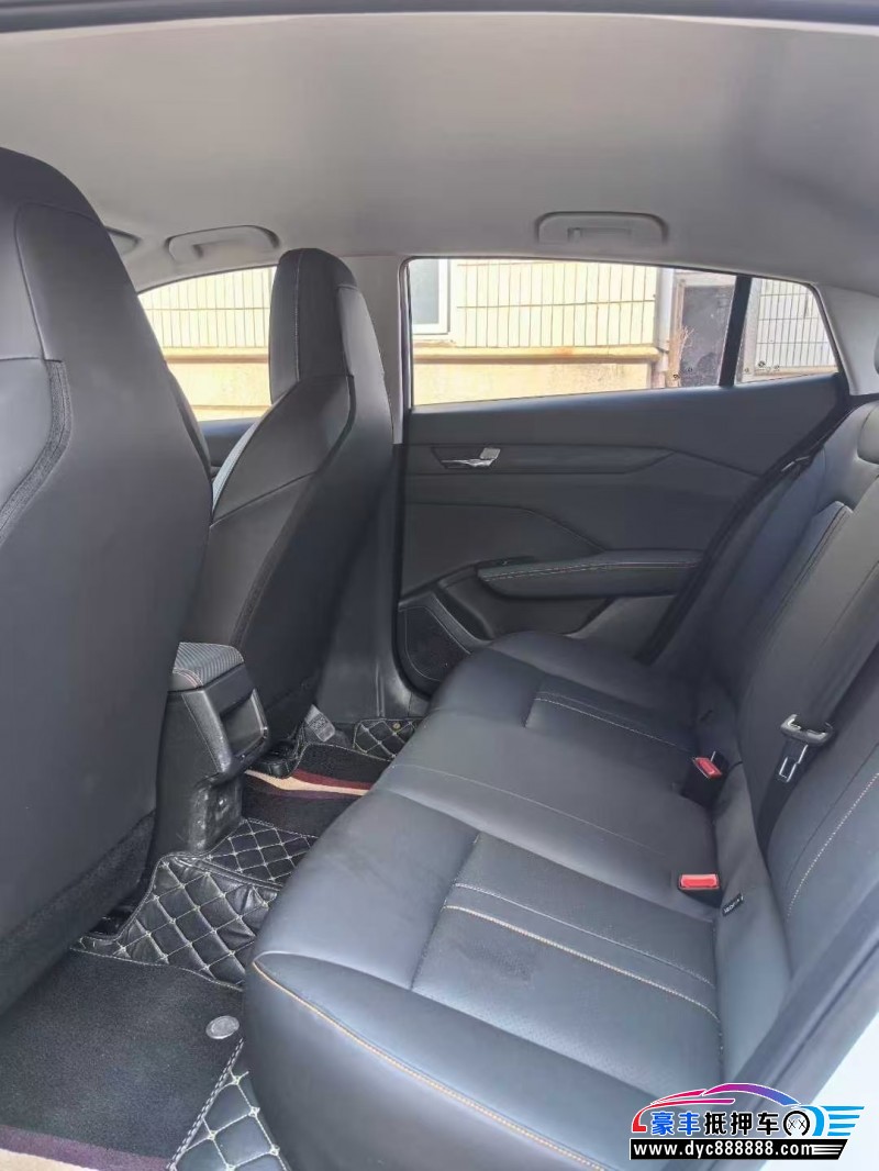 24年东风风神奕炫轿车抵押车出售