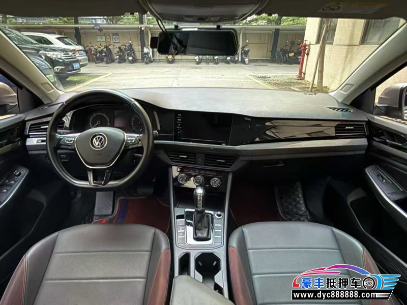 22年大众宝来轿车抵押车出售