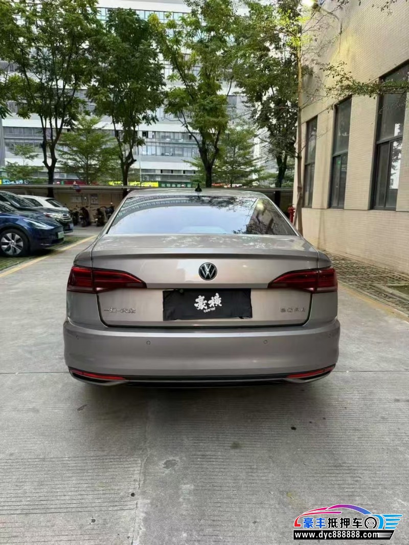 22年大众宝来轿车抵押车出售