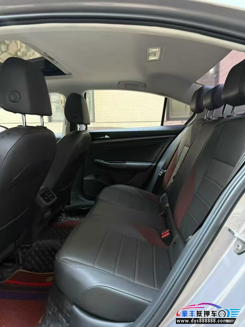 22年大众宝来轿车抵押车出售