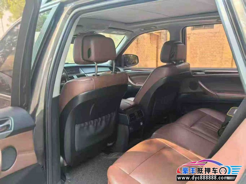 13年宝马X5轿车抵押车出售