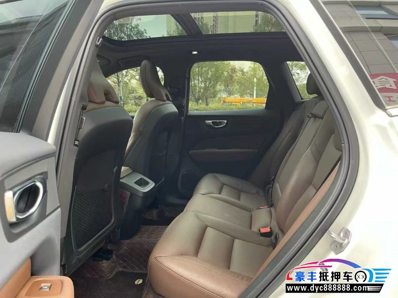 22年沃尔沃XC60轿车抵押车出售