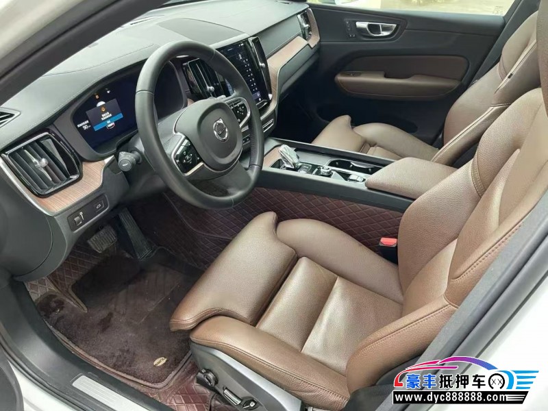 22年沃尔沃XC60轿车抵押车出售