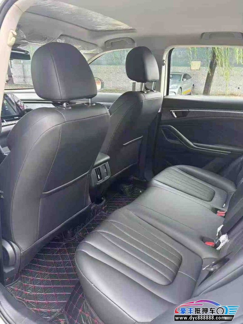 24年奔腾T55轿车抵押车出售