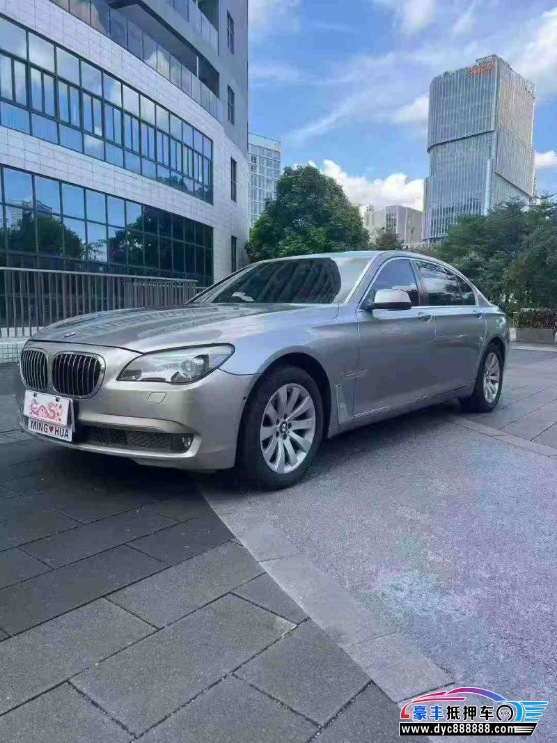 12年宝马7系轿车抵押车出售