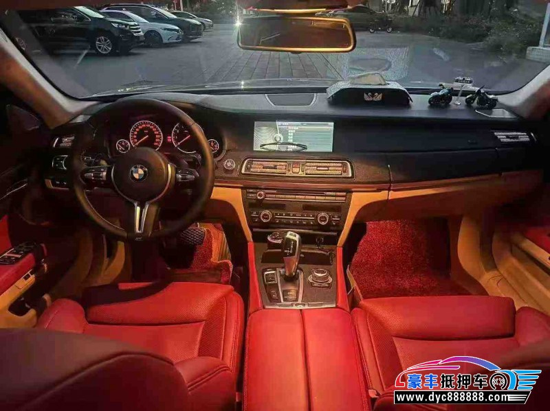 12年宝马7系轿车抵押车出售