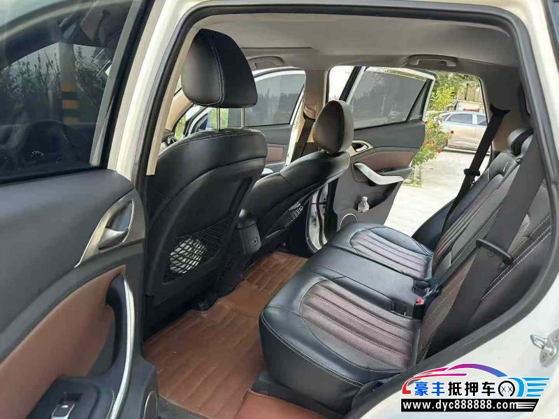 17年比亚迪宋轿车抵押车出售