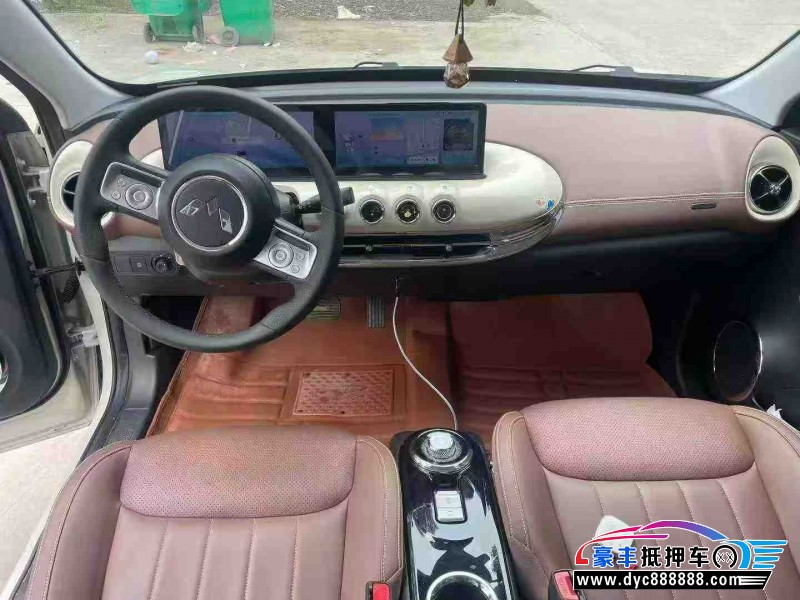 23年五菱缤果轿车抵押车出售