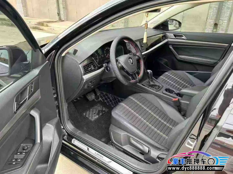 20年大众朗逸轿车抵押车出售