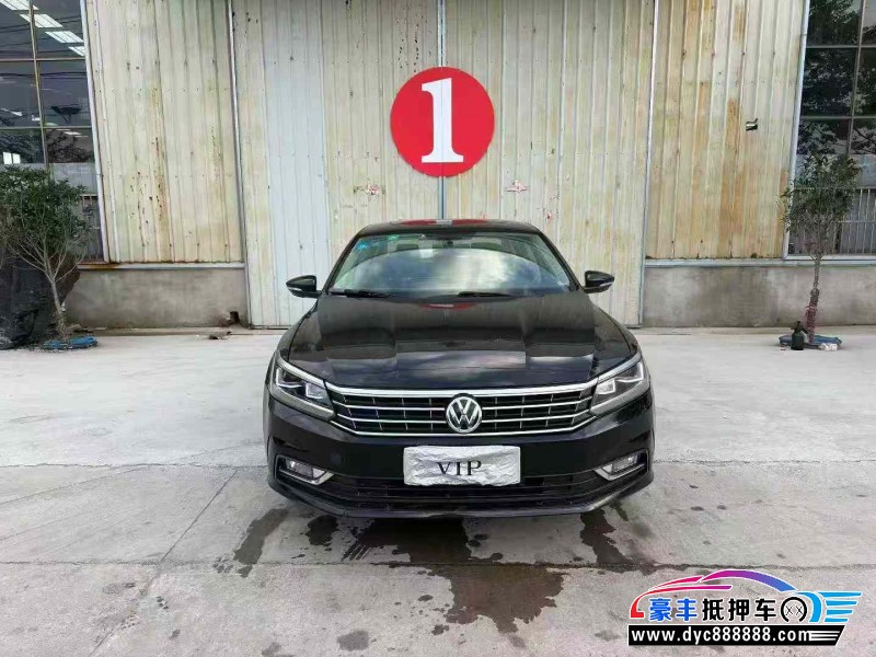 抵押车出售17年大众帕萨特轿车