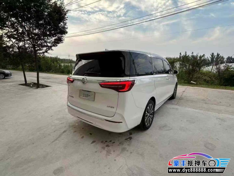 20年别克GL8轿车抵押车出售