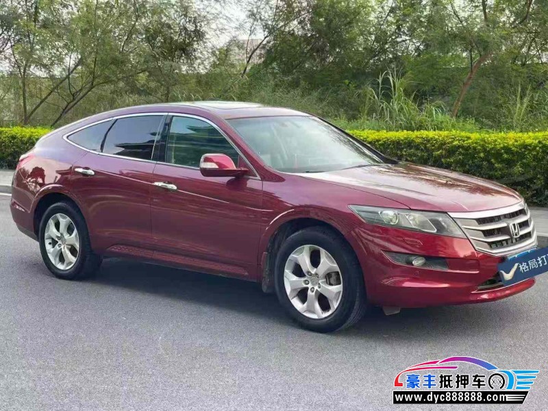 13年本田歌诗图轿车抵押车出售