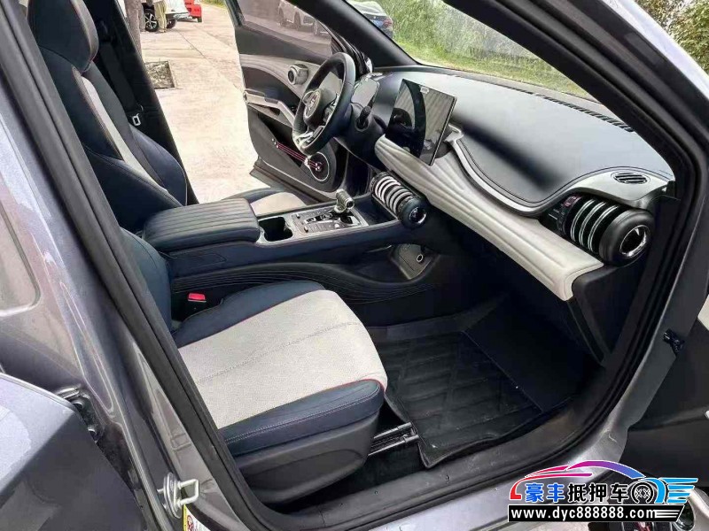 22年比亚迪元轿车抵押车出售