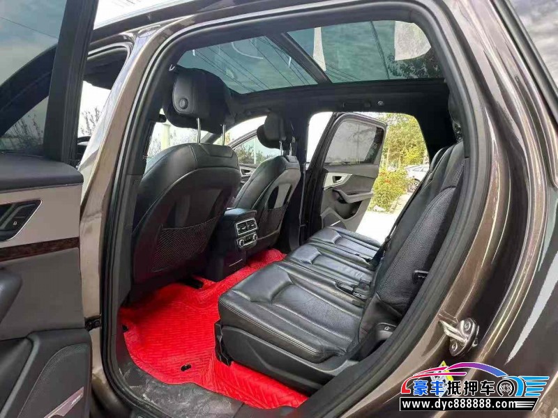 19年奥迪Q7轿车抵押车出售