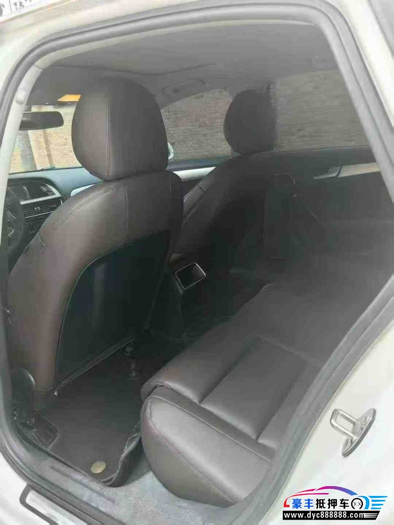 15年奥迪A4轿车抵押车出售