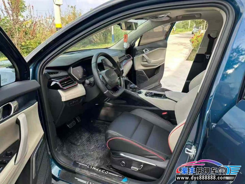 21年领克06轿车抵押车出售