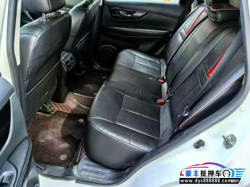 19年日产奇骏SUV抵押车出售