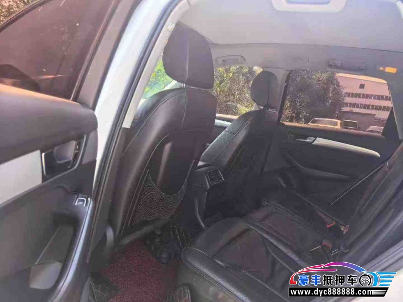 13年奥迪Q5轿车抵押车出售