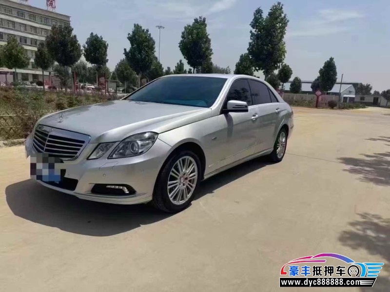 10年奔驰E轿车抵押车出售