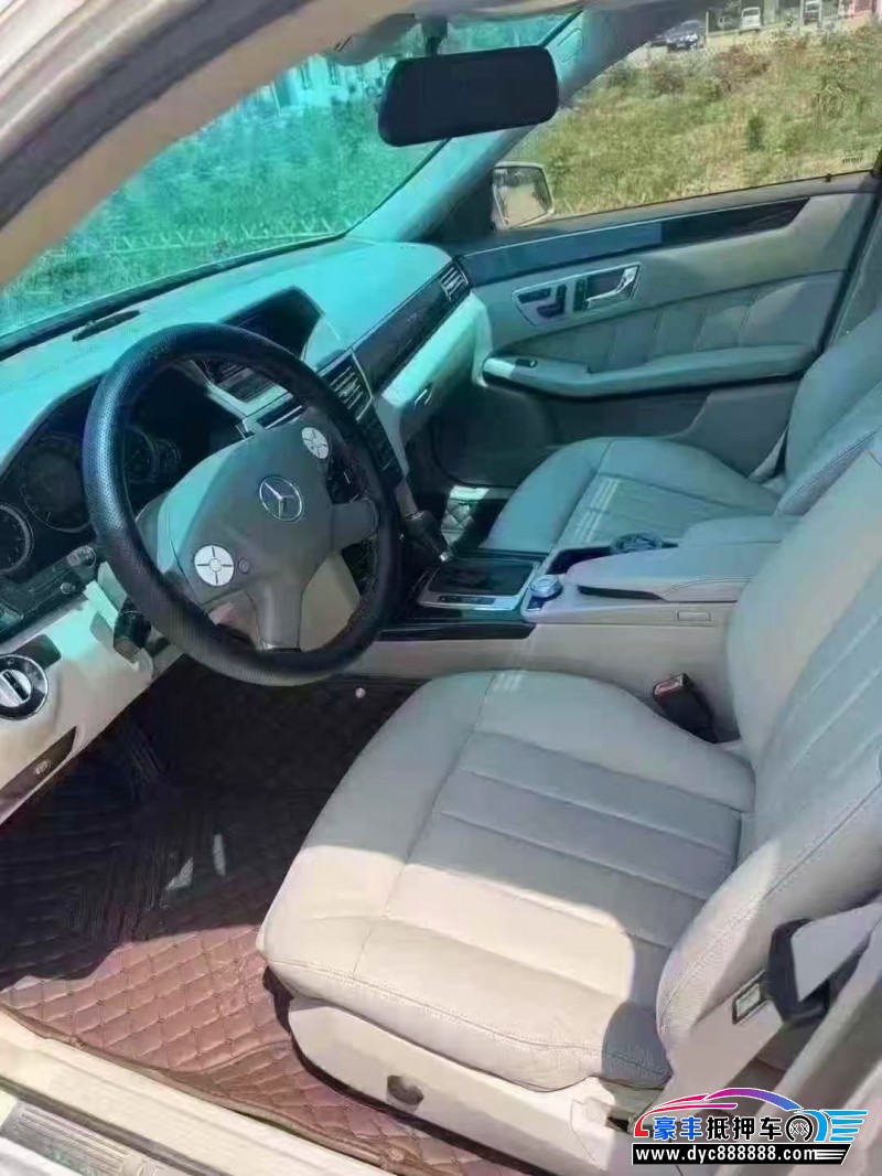 10年奔驰E轿车抵押车出售