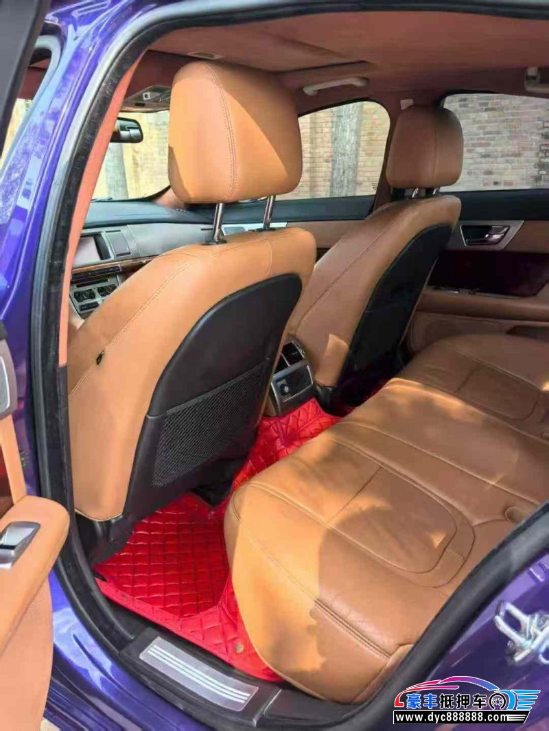 15年捷豹XF轿车抵押车出售