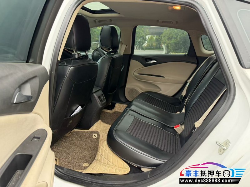 18年别克威朗轿车抵押车出售