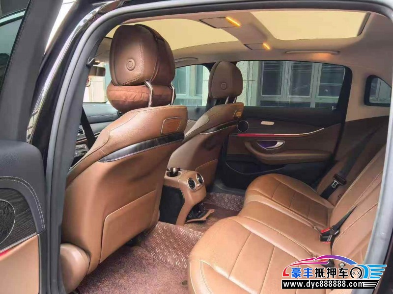 20年奔驰E轿车抵押车出售